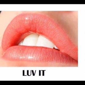 senegence lipsence luv it